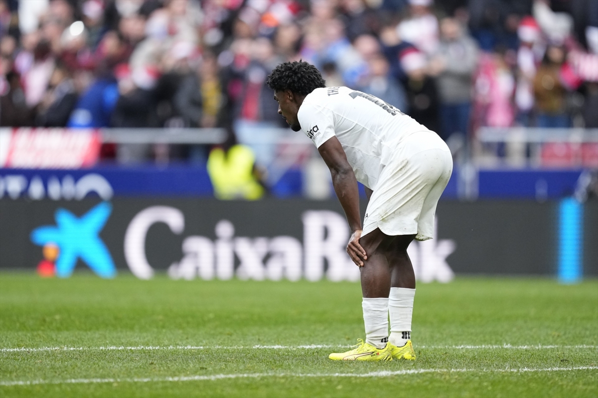 Thierry sufre una lesión de la musculatura isquiotibial