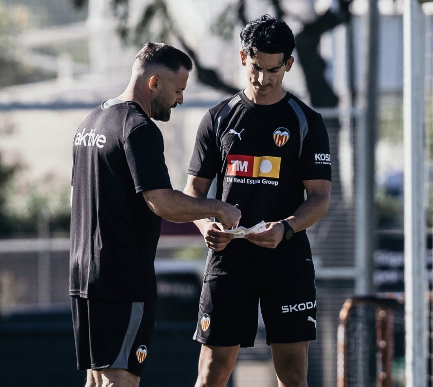 Fernando Felipo asume el cargo en el Valencia femenino para el partido del próximo viernes