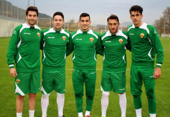 El Elche cierra el mercado de invierno con cinco altas y cinco bajas