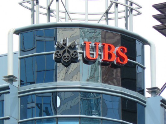 La CNMV impone una sanción de medio millón de euros a UBS