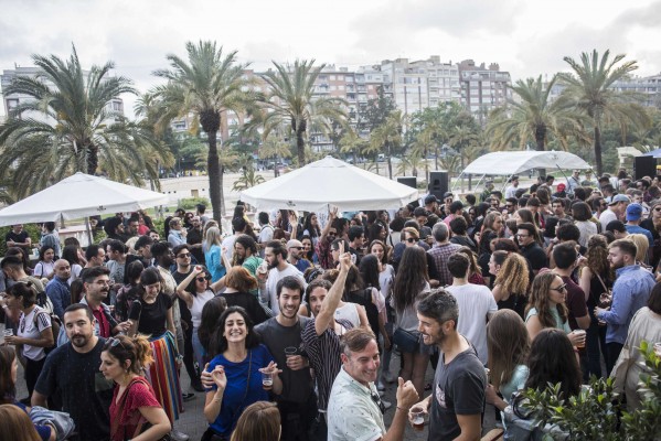 La terraza del Palau de la Música se abre a la electrónica (Fotos: EVA MÁÑEZ)