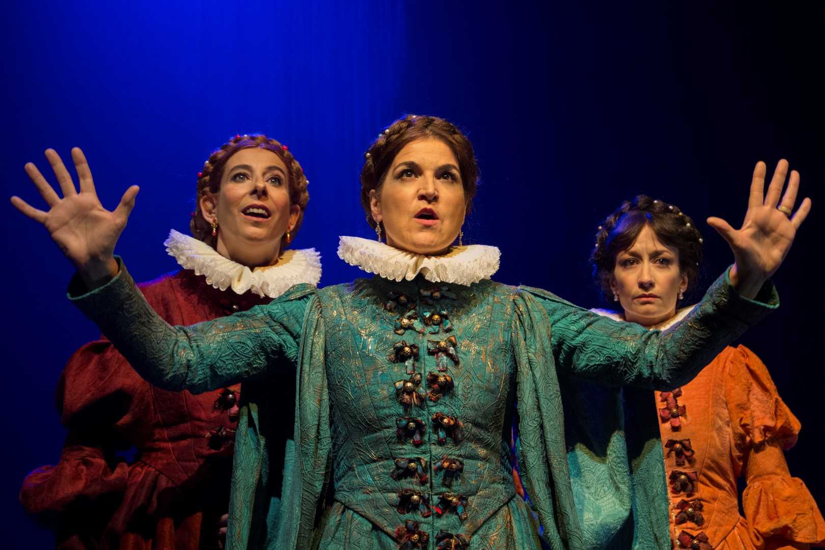 ¿Pueden las princesas y los leñadores huir de las historias de amor?