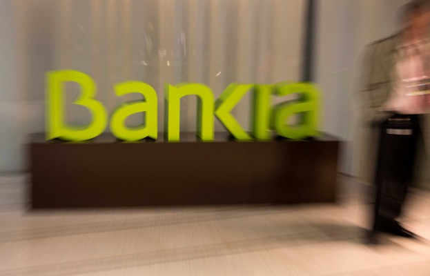 Bankia deja en 2.050 los despidos previstos en el ERE y sube las indemnizaciones

