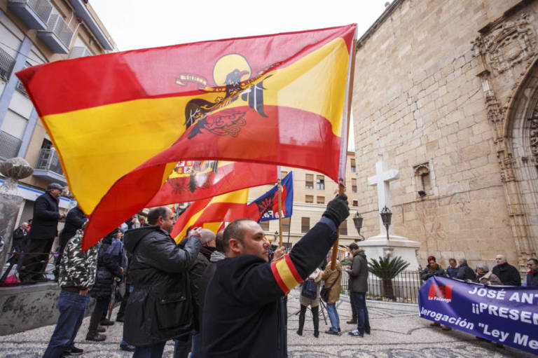 Compromís lleva a Fiscalía a siete ayuntamientos por incumplir la Ley de la Memoria Histórica