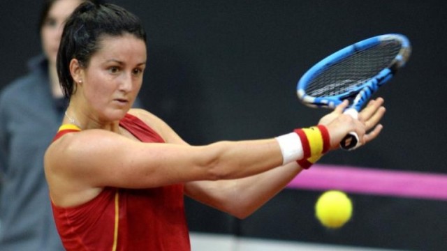 Errani vence a Arruabarrena e iguala el duelo Italia-España