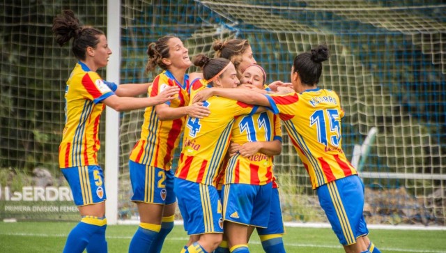 El VCF Femenino saca los tres puntos de un campo complicado