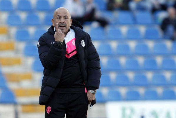 El Hércules destituye a Claudio