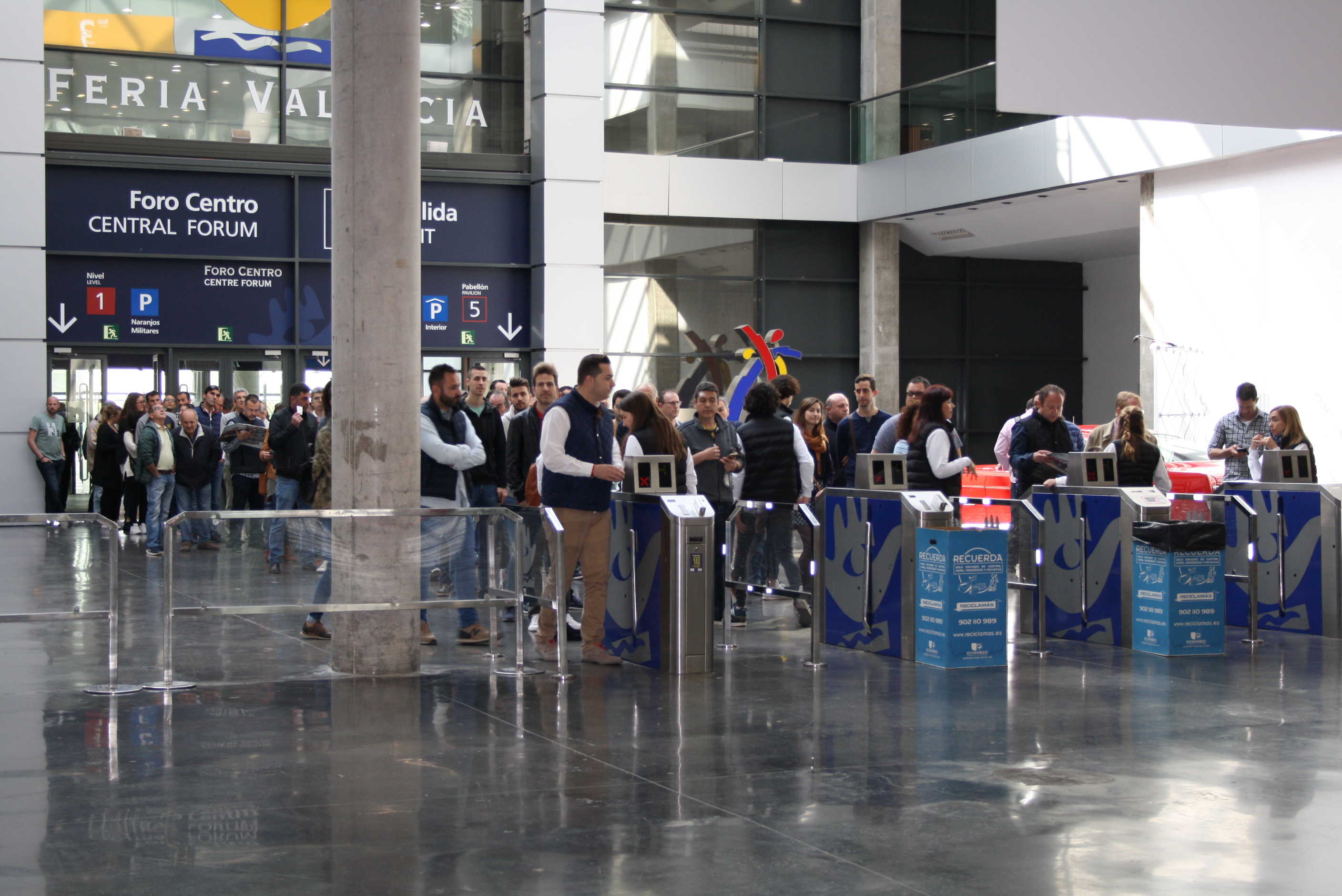 Las mejores imágenes de la Feria Vehículo de Ocasión de Valencia (Fotos: Antonio Larrey)