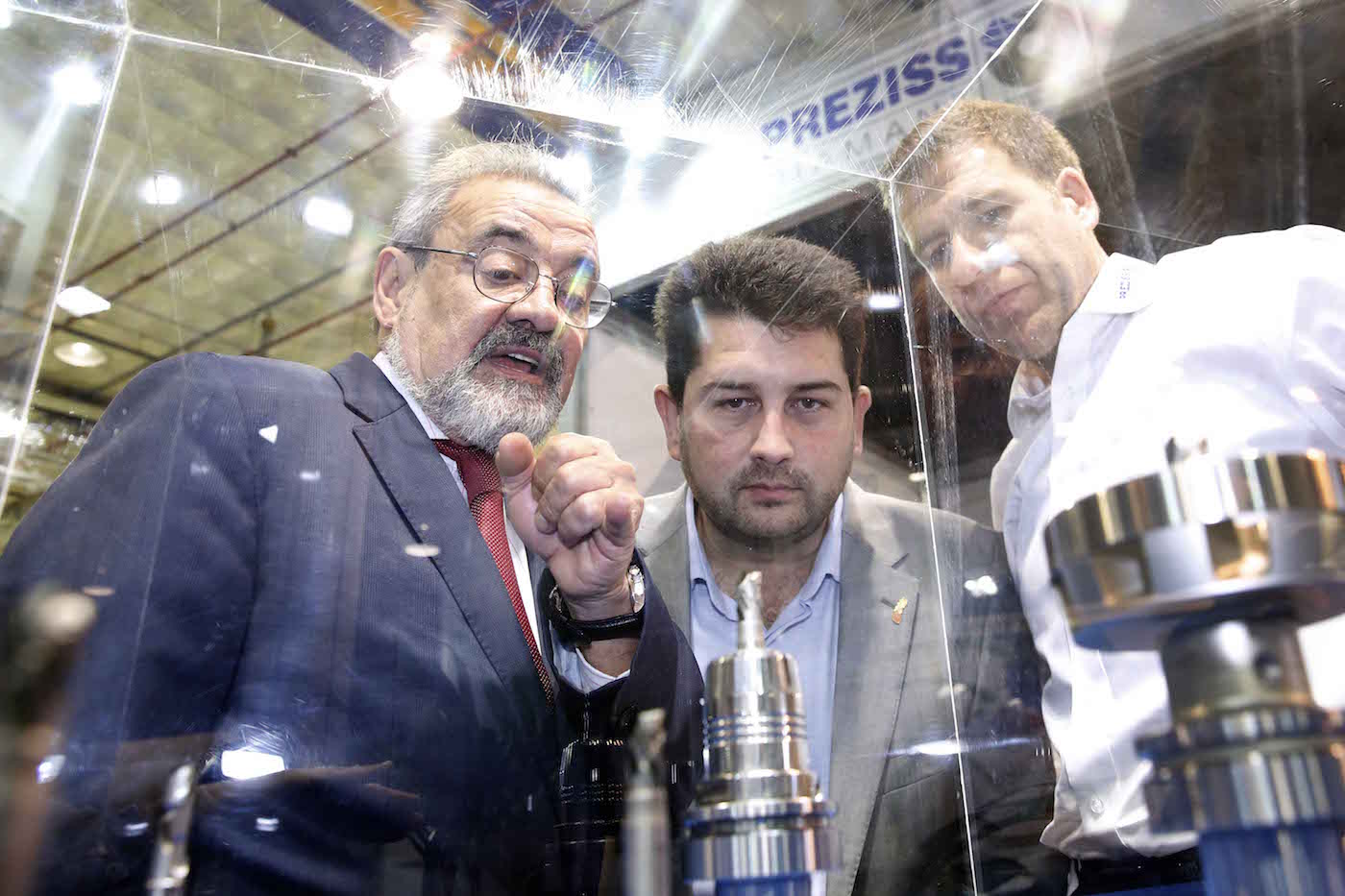 José Vicente González, presidente de Feria Valencia, y Natxo Costa, director general de Comercio y Consumo - 