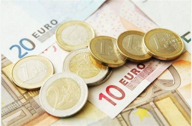 El Tesoro cobra ya por sus Letras a un año más que el BCE a los bancos por tener allí el dinero