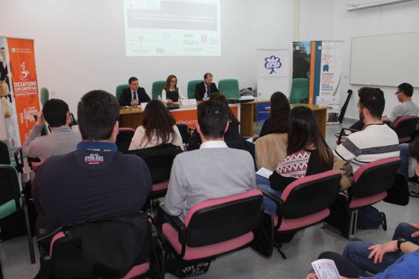 La Cátedra de Empresa Familiar abre su XV edición para fomentar el liderazgo empresarial