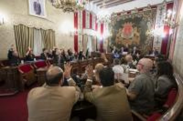 Oltra insiste en el pacto Compromís-Podemos junto a Montiel pese a la confrontación con el Bloc