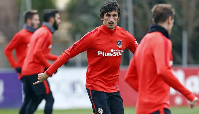 Stefan Savic se retira antes del entrenamiento
