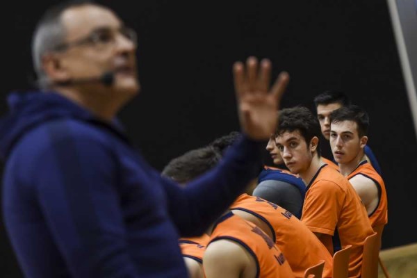 Berni Álvarez y Ángel Cepeda, protagonistas de la sexta jornada de formación de entrenadores