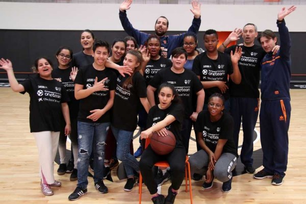 Moinina, o cuando ayudar es lo que da sentido a todo – One Team VI, Semana VI