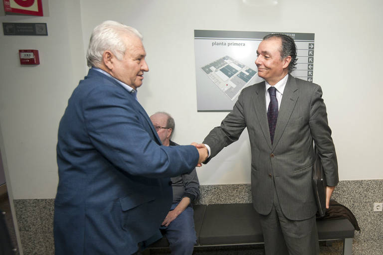 Francisco Gómez y Salvador Navarro, en su último encuentro público, el pasado mayo. Fotos: RAFA MOLINA - 