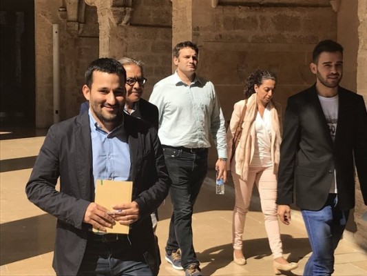 FSIE pide que la ley de plurilingüismo acabe con el 