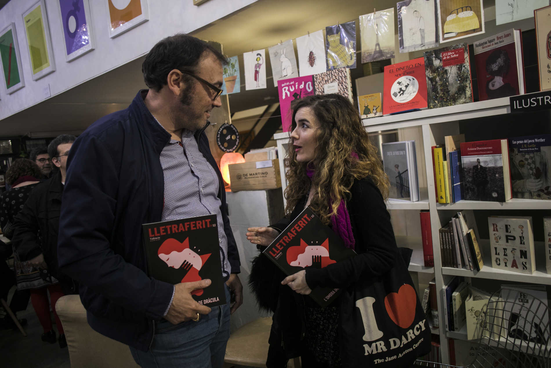 Presentació de la revista Lletraferit #12 a la llibreria Ramon Llull (Fotos: EVA MÁÑEZ)