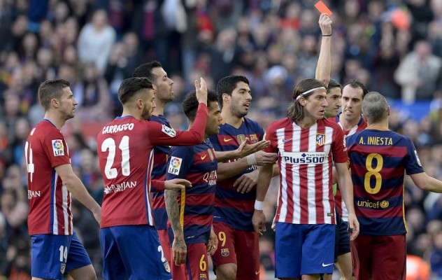 Tres partidos de suspensión a Filipe Luis