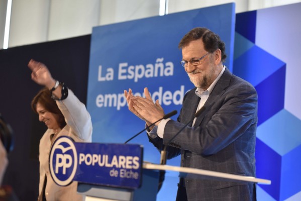 Rajoy pone en valor al PP en Elche frente a los 