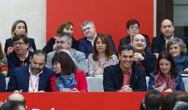  El PSOE aprueba sin oposición sus normas internas, que refuerzan a Sánchez y a la militancia