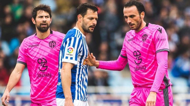 El Levante cae con estrépito ante la Real