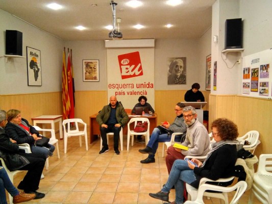 EU consuma el relevo (y la ruptura) de su cúpula: Sevilla suple a Romero y buscará la confluencia