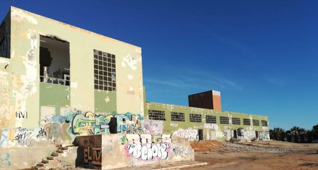 Empleo finaliza el desescombro del matadero para reconvertirlo en incubadora de 'startups' este año