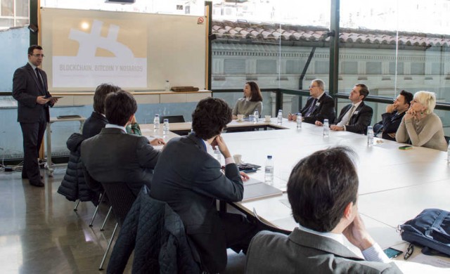 Blockchain, bitcoin y notarios en el Foro de Asesoramiento Patrimonial de la FEBF
