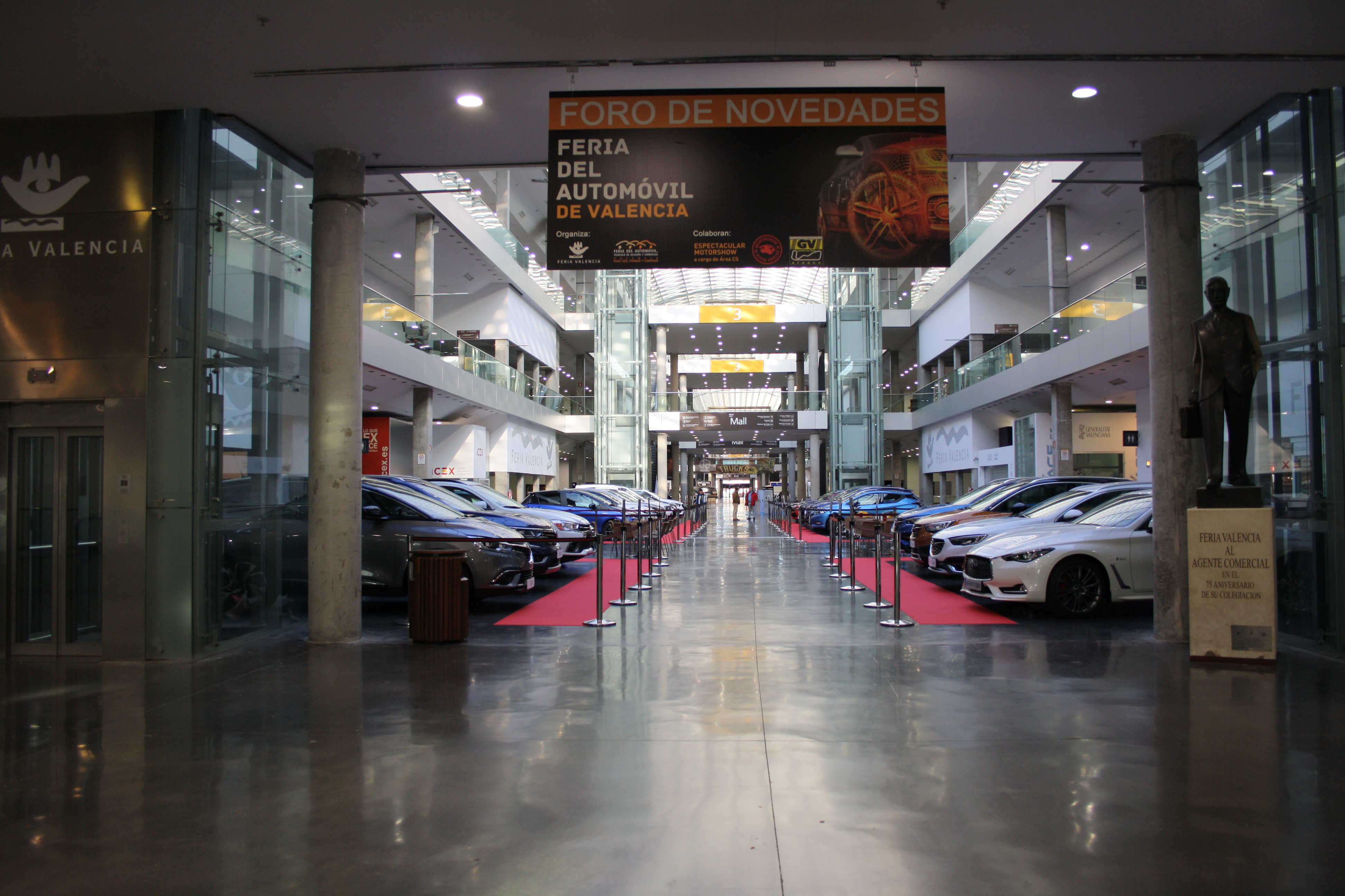 La Feria del Automóvil llega a Valencia (Fotos: ANTONIO LARREY)