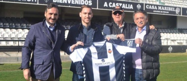 El Castellón llega a los doce mil abonados y roza el récord de Tercera