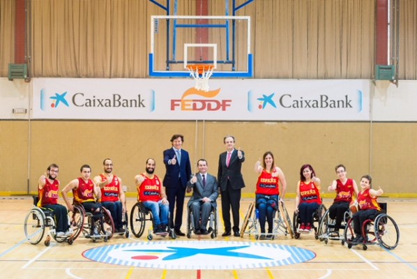 CaixaBank y la Federación Española de Deportes de Personas con Discapacidad Física se unen para impulsar el baloncesto en silla de ruedas