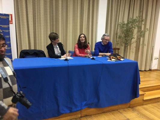 Susana Gisbert, portavoz de la Fiscalía de Valencia, presenta su novela 'Descontando hasta cinco'