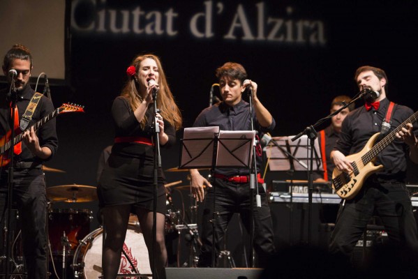 Premis Ciutat d'Alzira 2017, la festa de les lletres valencianes (Fotos: ESTRELLA JOVER)