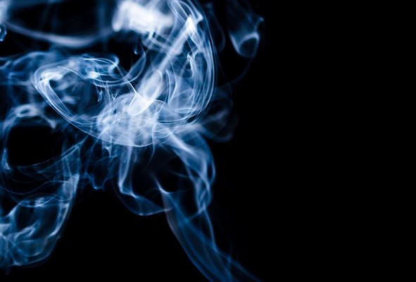 La calidad del aire en los lugares donde se fuma es peor que en las ciudades con más contaminación