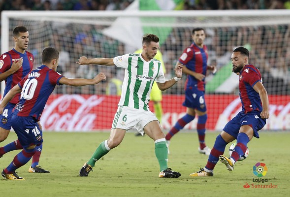 El Levante busca aire en la visita del Betis