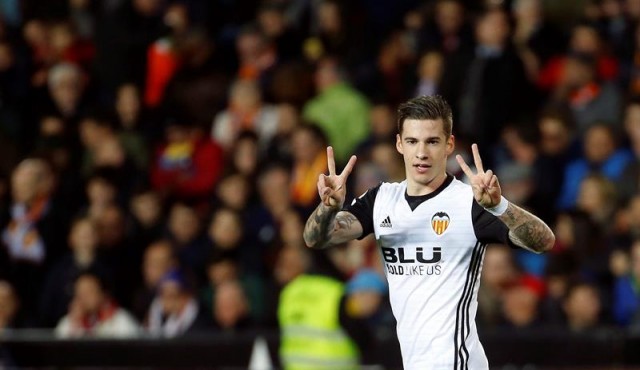Santi Mina guía un triunfo con mucho sufrimiento