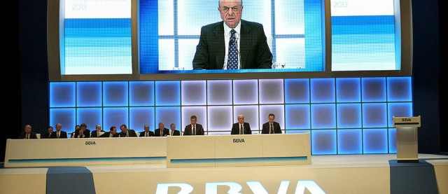 Francisco González (BBVA) cobró 5,6 millones el pasado año (+2,3%)