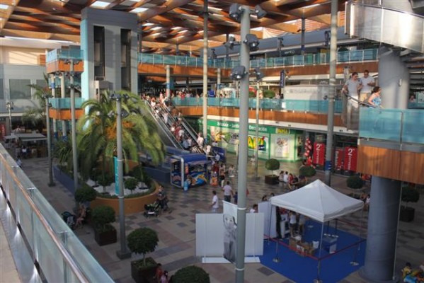 El Centro Comercial Habaneras de Torrevieja debuta plano en bolsa
