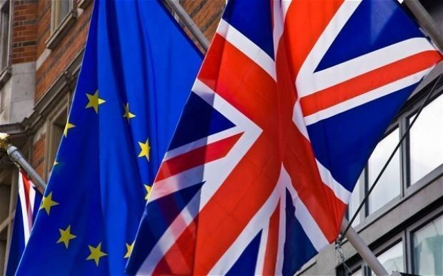 El Ibex 35 firma su peor mes desde el Brexit tras caer en febrero casi un 6%