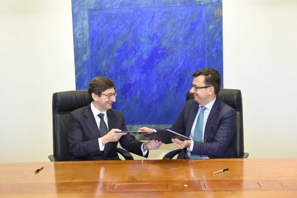 Bankia y el BEI firman un acuerdo para conceder en común 1.000 millones de euros en créditos a pymes y autónomos