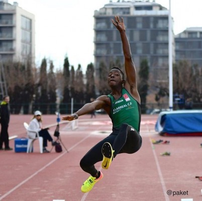 Thierno Amadou lucha contra las lesiones para superar la barrera de los ocho metros 
