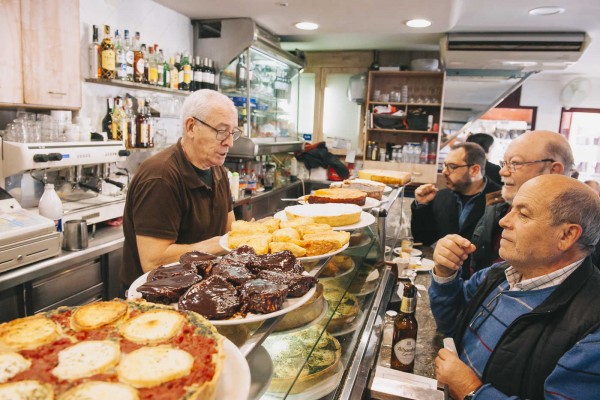 ¿Agua para desayunar? ¿Qué quieres, que me muera?