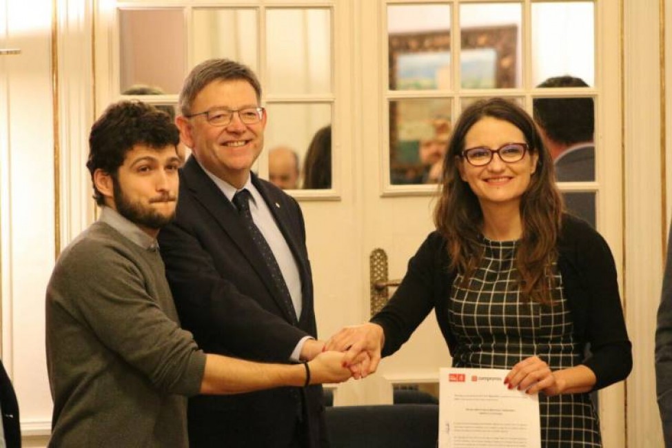 Antonio Estañ (Podemos), Ximo Puig (PSPV) y Mónica Oltra (Compromís). Foto: CORTS - 