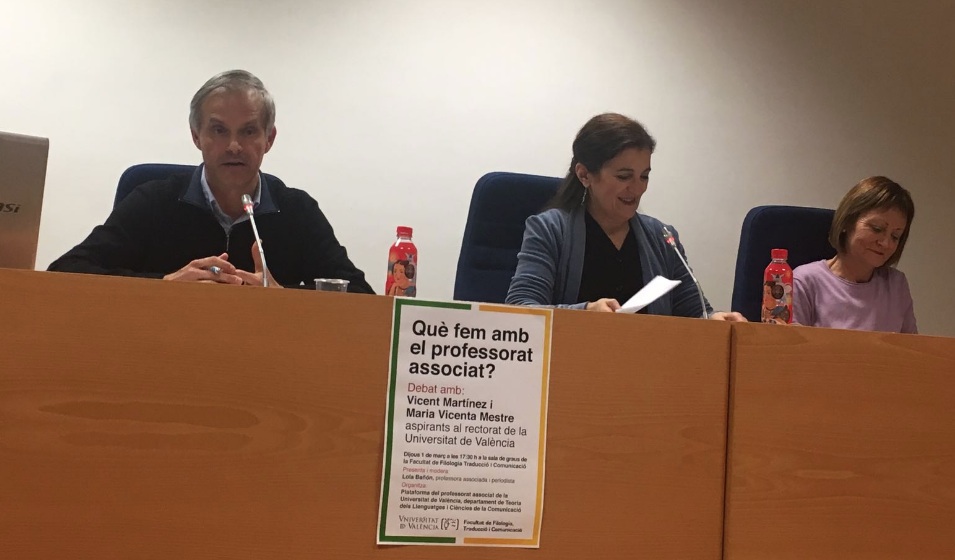 Vicent Martínez, Lola Bañón y Mavi Mestre, durante el debate de este jueves. - 