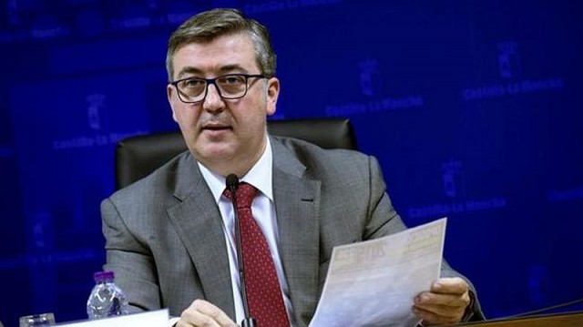 Marcial Marín llama a 