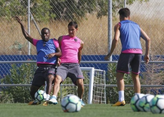 Muñiz recupera a Jason y a Doukouré para enfrentarse al Espanyol 