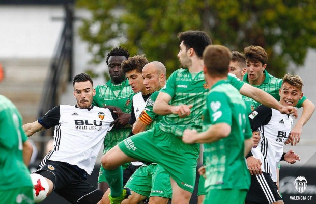 El VCF Mestalla consigue un meritorio empate ante uno de los gallitos