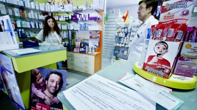 Sanidad pone en marcha un plan para fomentar el uso de medicamentos genéricos en la Comunitat