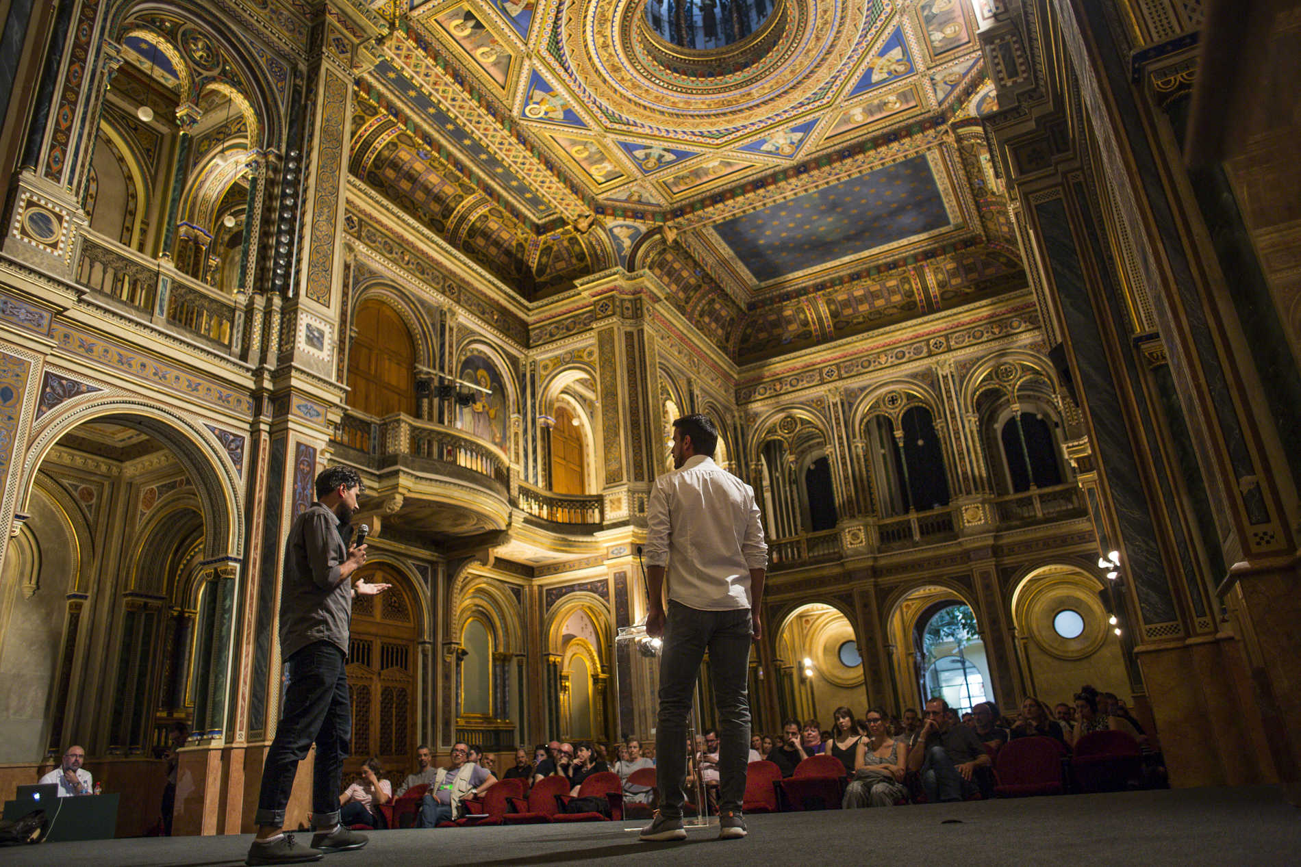Pecha Kucha Night València celebra 25 ediciones en La Beneficència (Fotos: EVA MÁÑEZ)